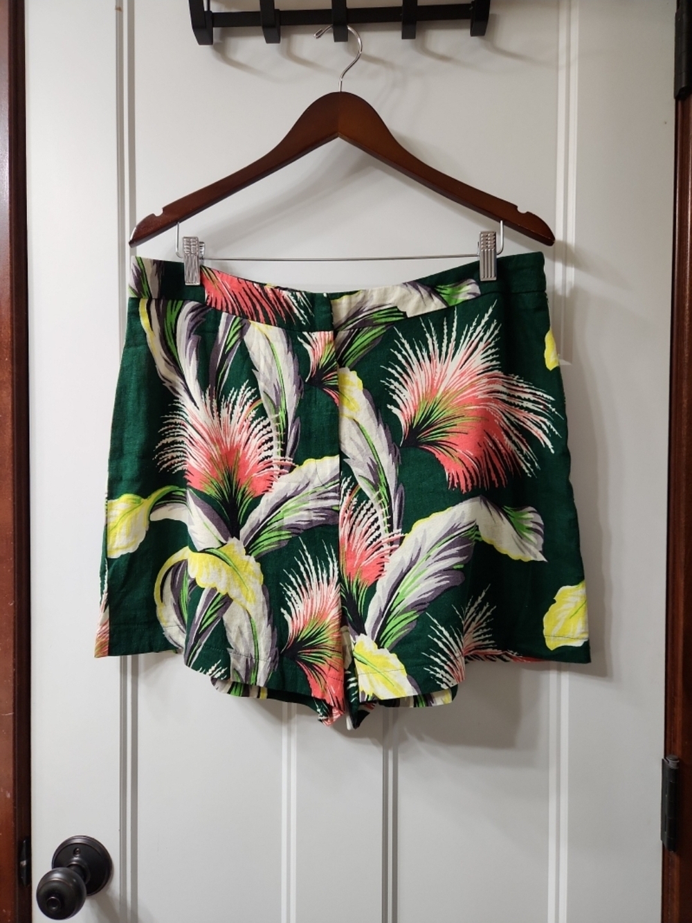 NWOT ASOS Floral Linen Shorts - 14